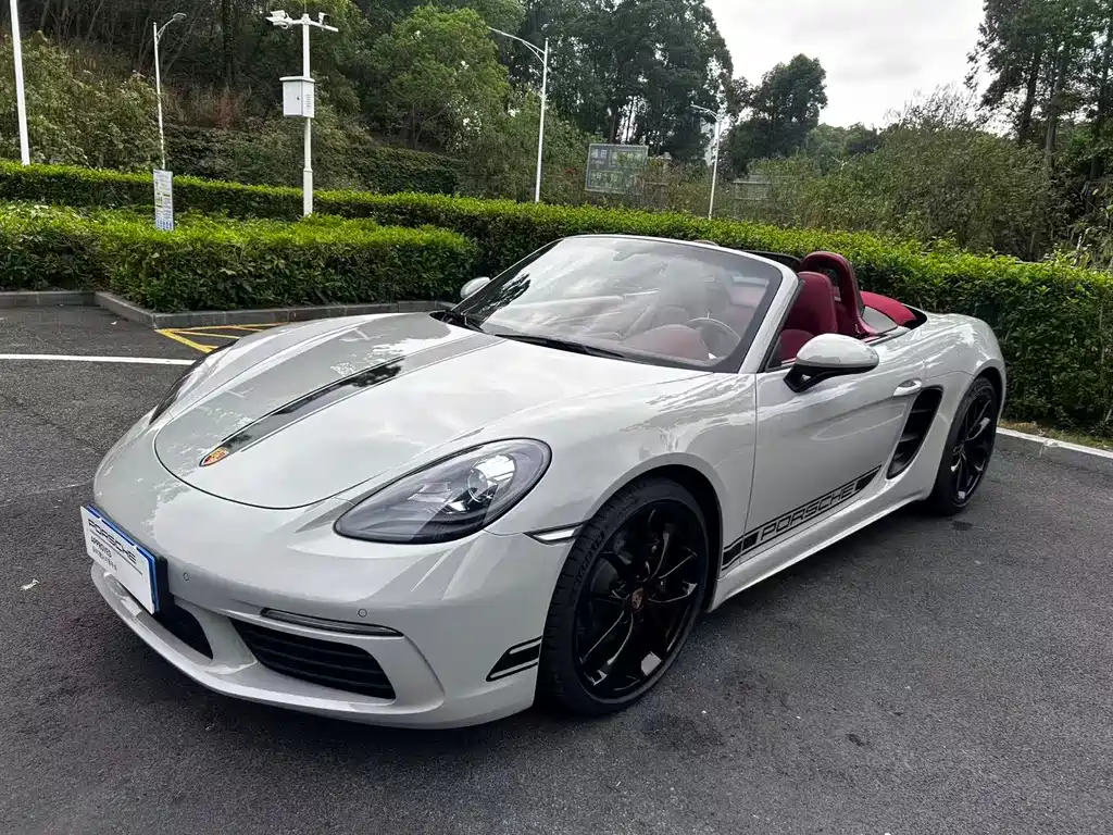 Porsche 718 2025