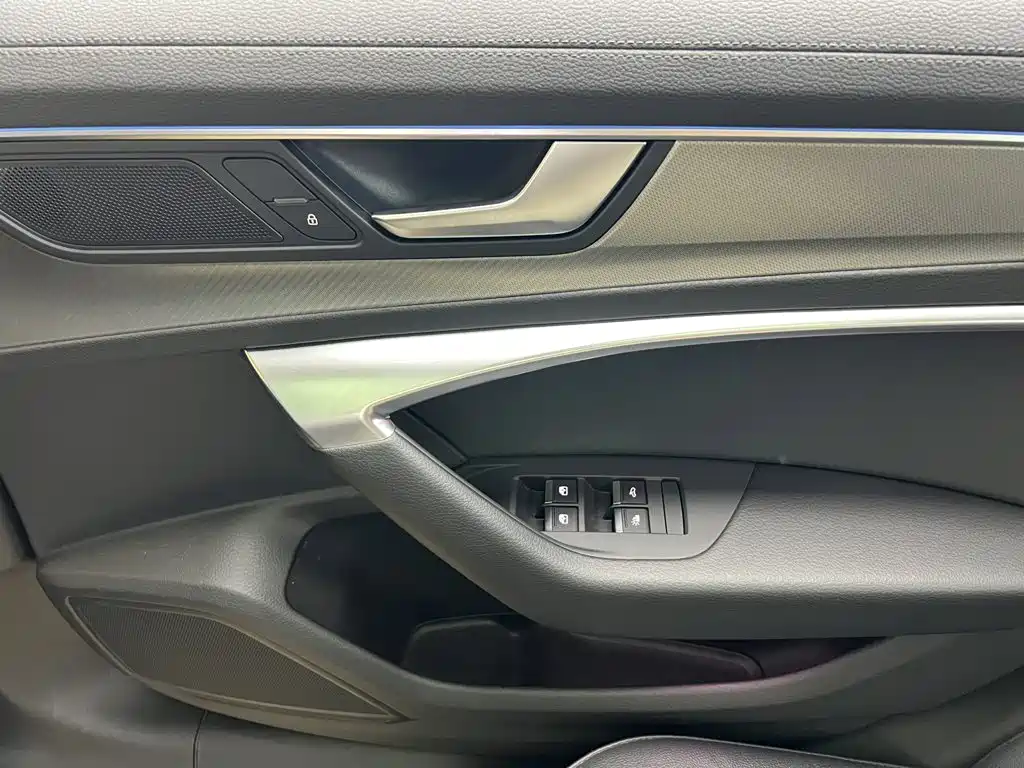 Audi A6L — миниатюра 37