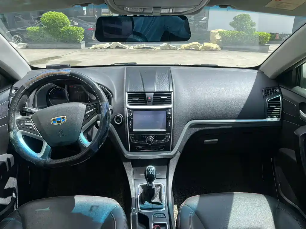 Geely Emgrand — миниатюра 8