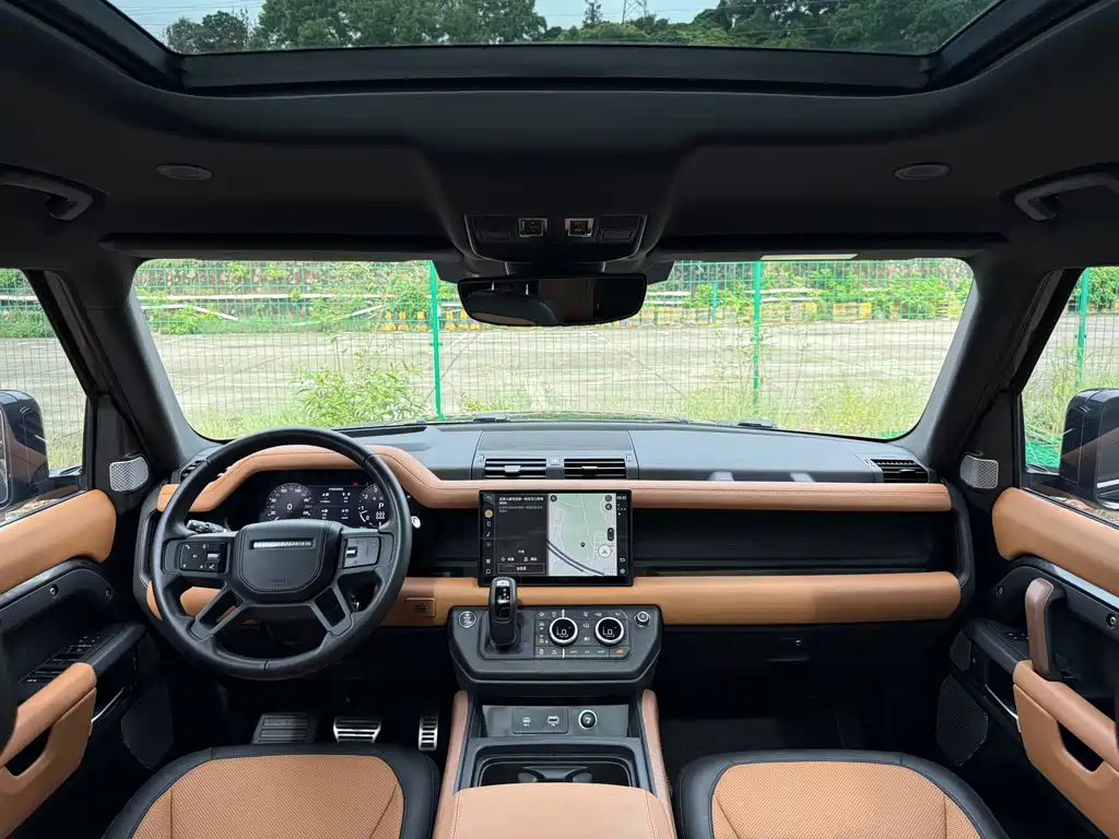 Land Rover Defender — миниатюра 8