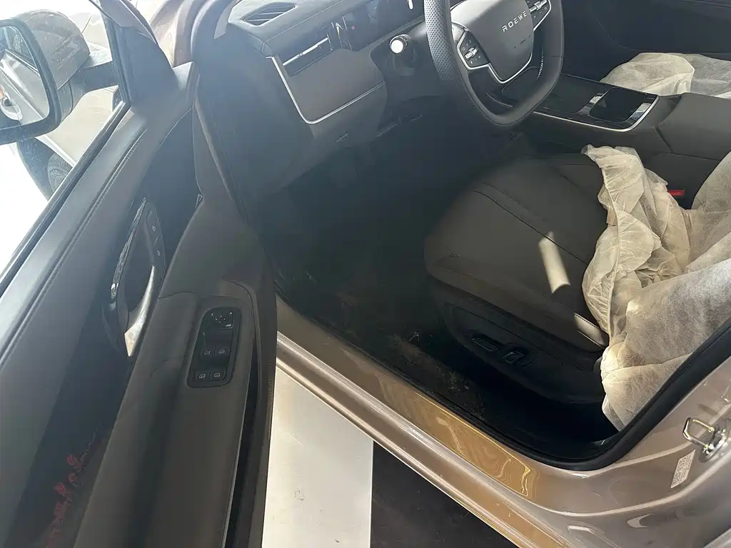 Roewe i6 — миниатюра 6