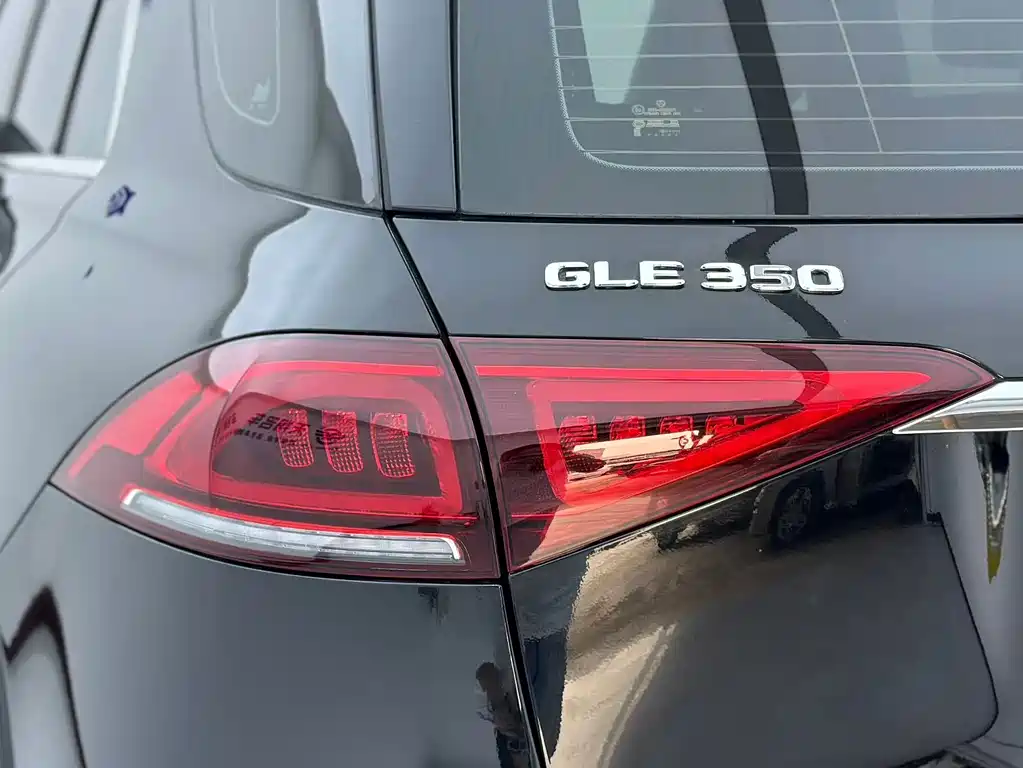 Mercedes-Benz GLE (Import) — миниатюра 9