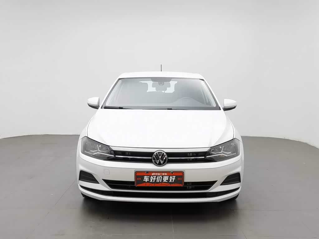 Volkswagen Polo 1.5 л 2023 г. Белый, пробег 29700 км