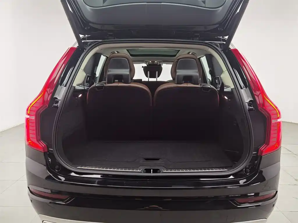 Volvo XC90 — миниатюра 16
