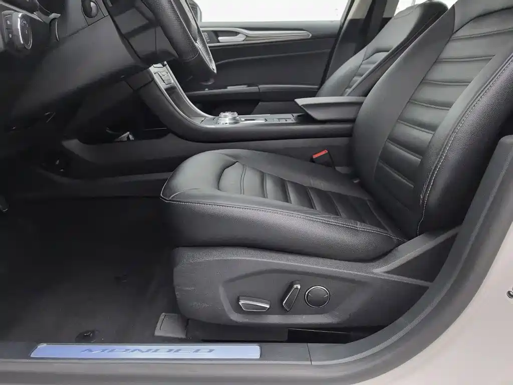 Ford Mondeo — миниатюра 20