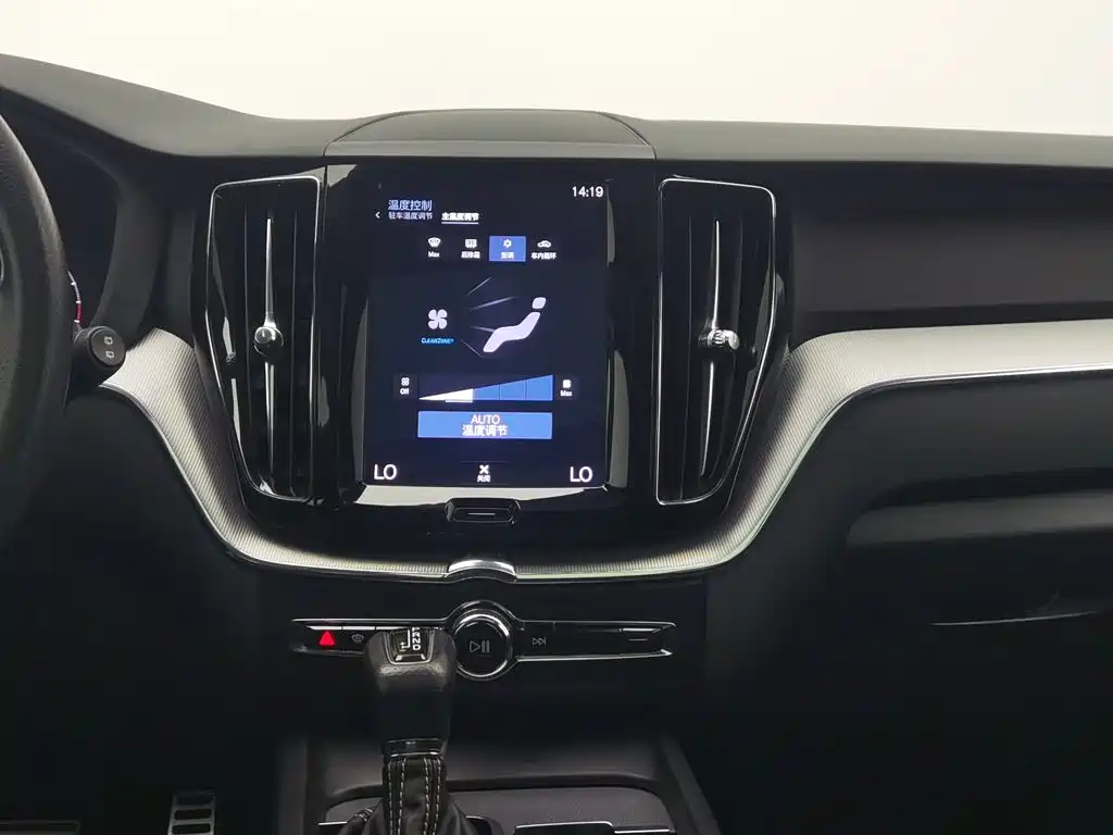 Volvo XC60 — миниатюра 12