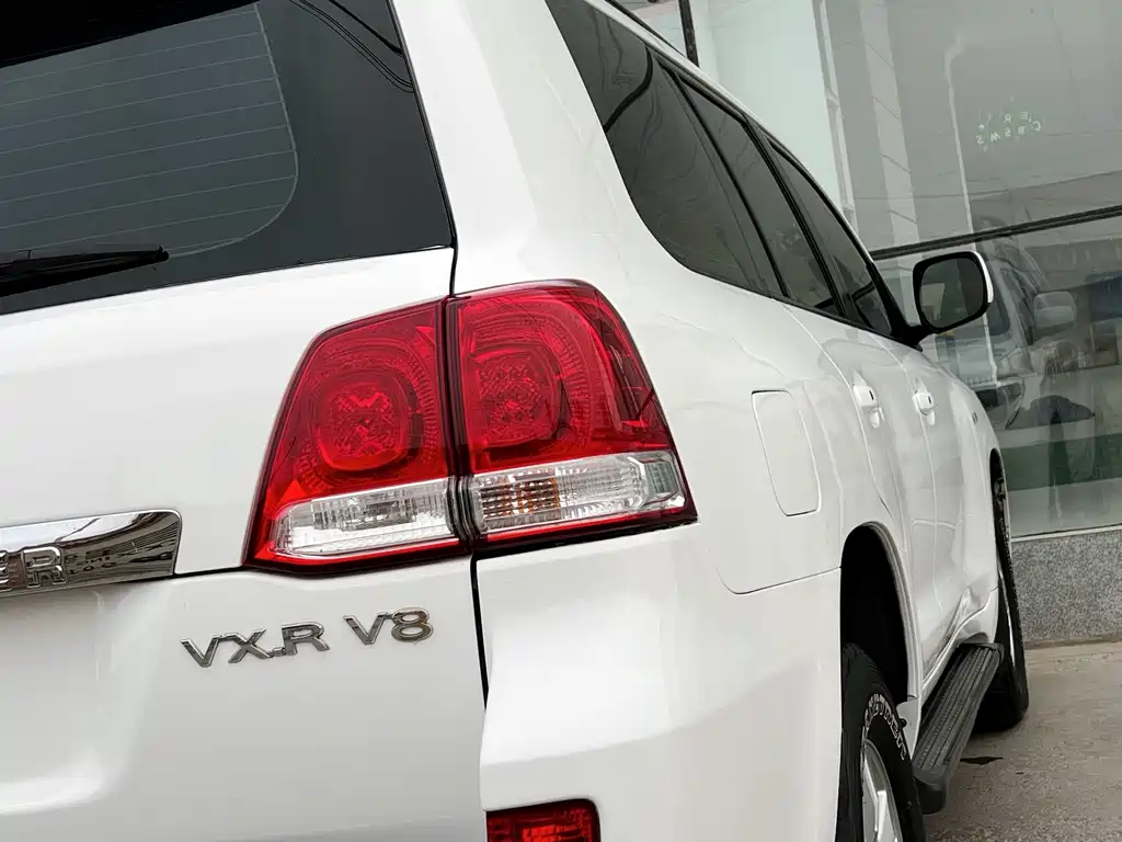 Toyota Land Cruiser 2010 4.7L AT VX