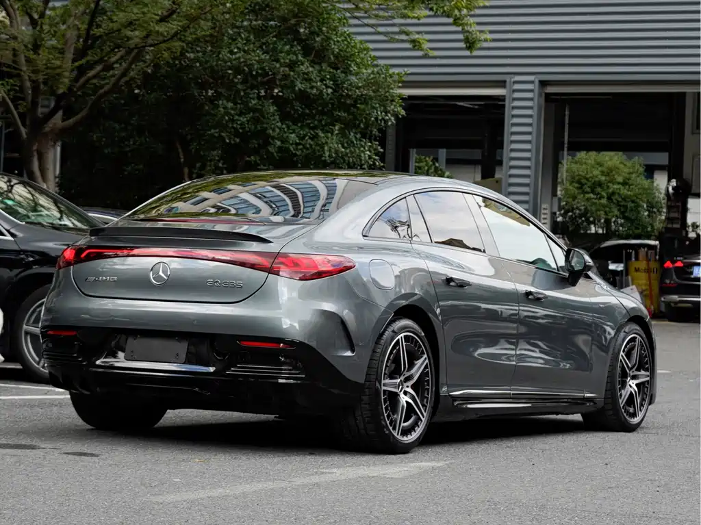 Mercedes-Benz EQE AMG — миниатюра 4