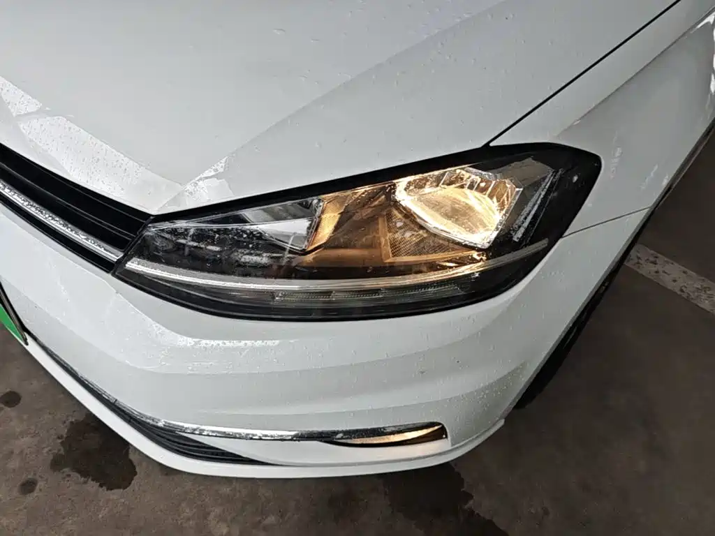 Volkswagen Golf — миниатюра 24