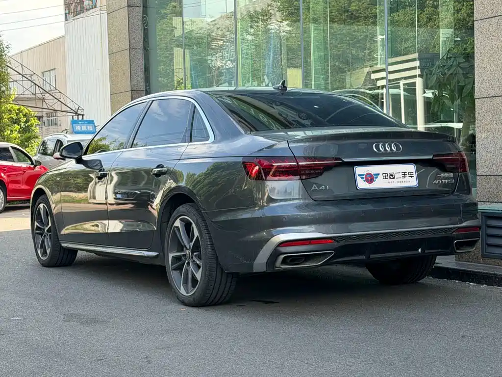 Audi A4L — миниатюра 4