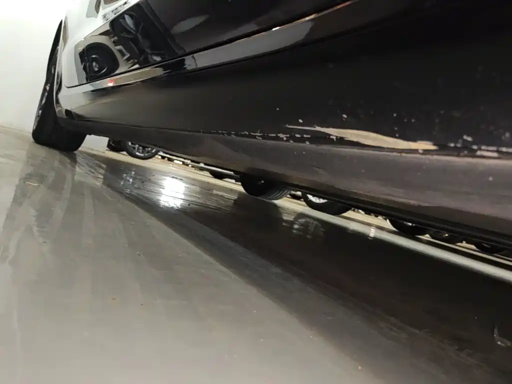 Tesla Model 3 — миниатюра 21