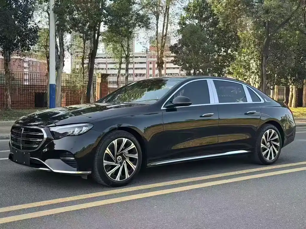 Mercedes-Benz E-Class 2025