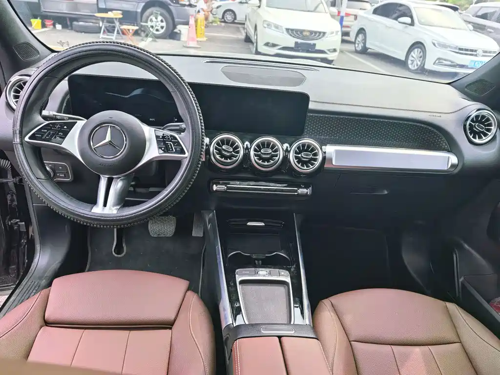 Mercedes-Benz GLB — миниатюра 6