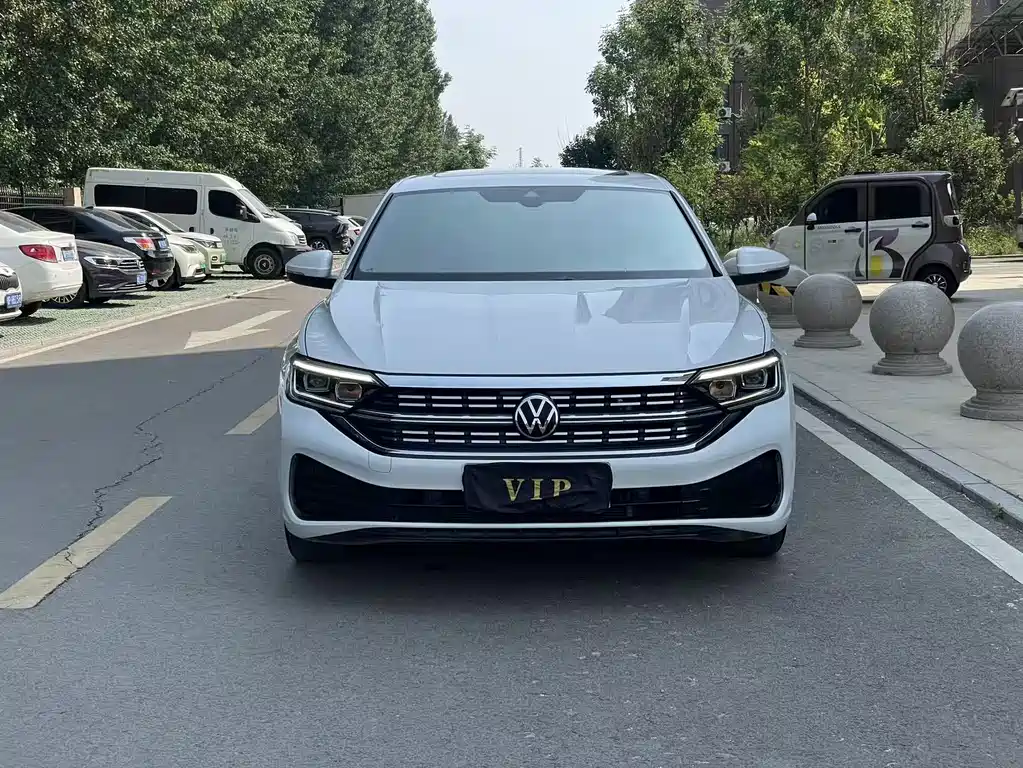 Volkswagen Sagitar — миниатюра 4