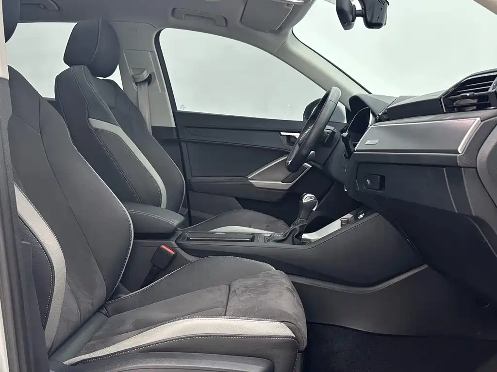 Audi Q3 — миниатюра 9