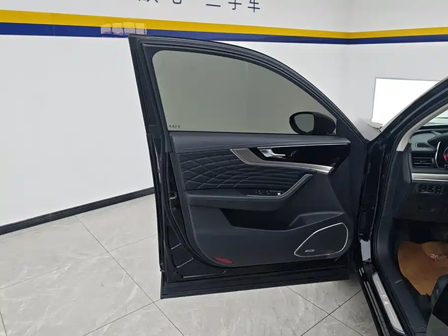 Hongqi Hongqi HS5 — миниатюра 7
