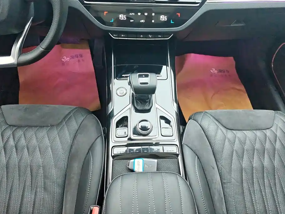 Hongqi Hongqi HS5 — миниатюра 16