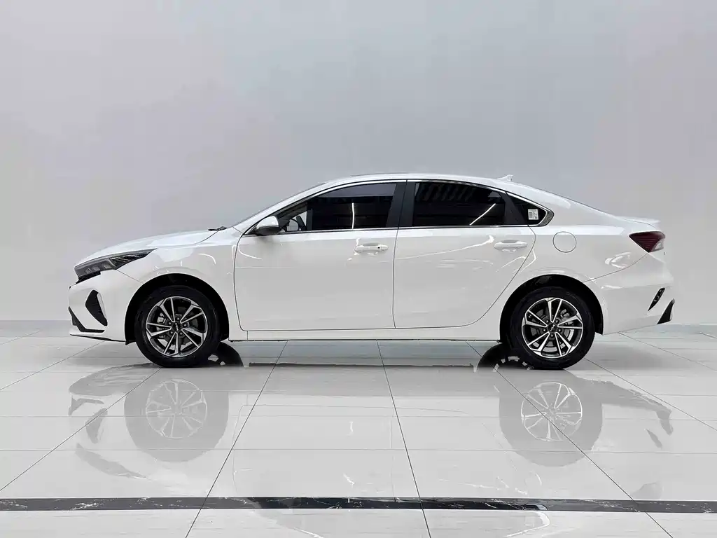 Kia K3 — миниатюра 4