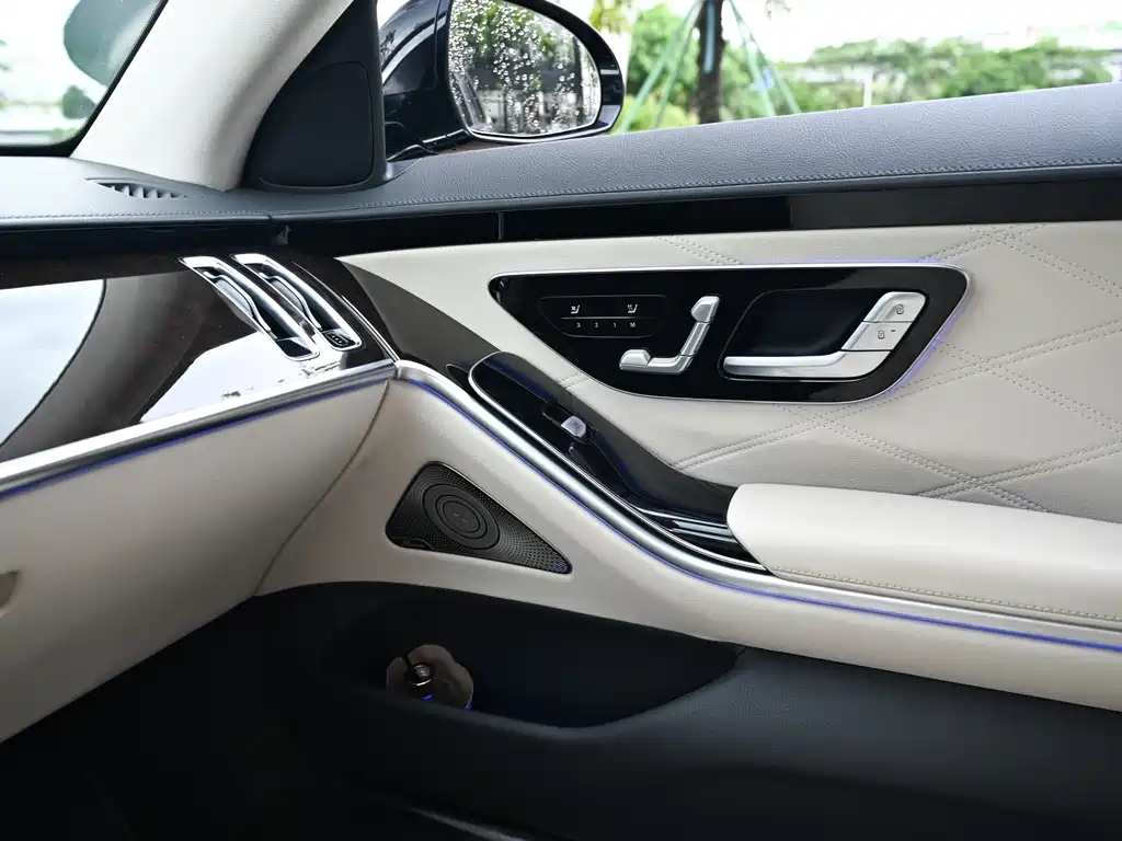 Mercedes-Benz S-Class — миниатюра 10