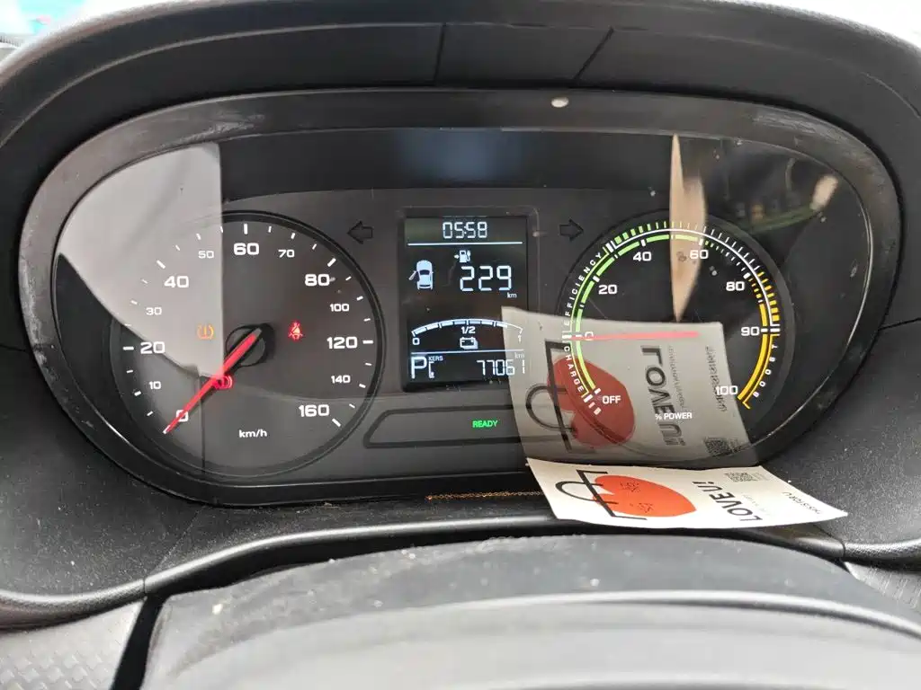 Roewe Clever — миниатюра 8