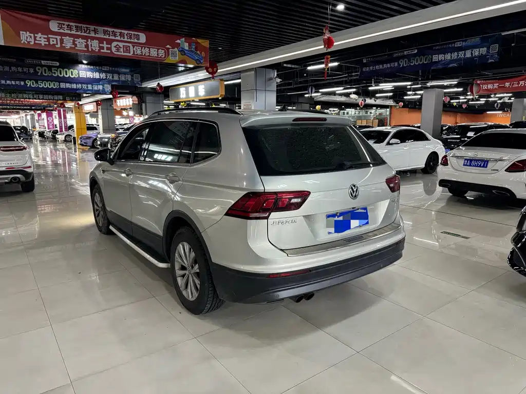Volkswagen Tiguan L — миниатюра 8