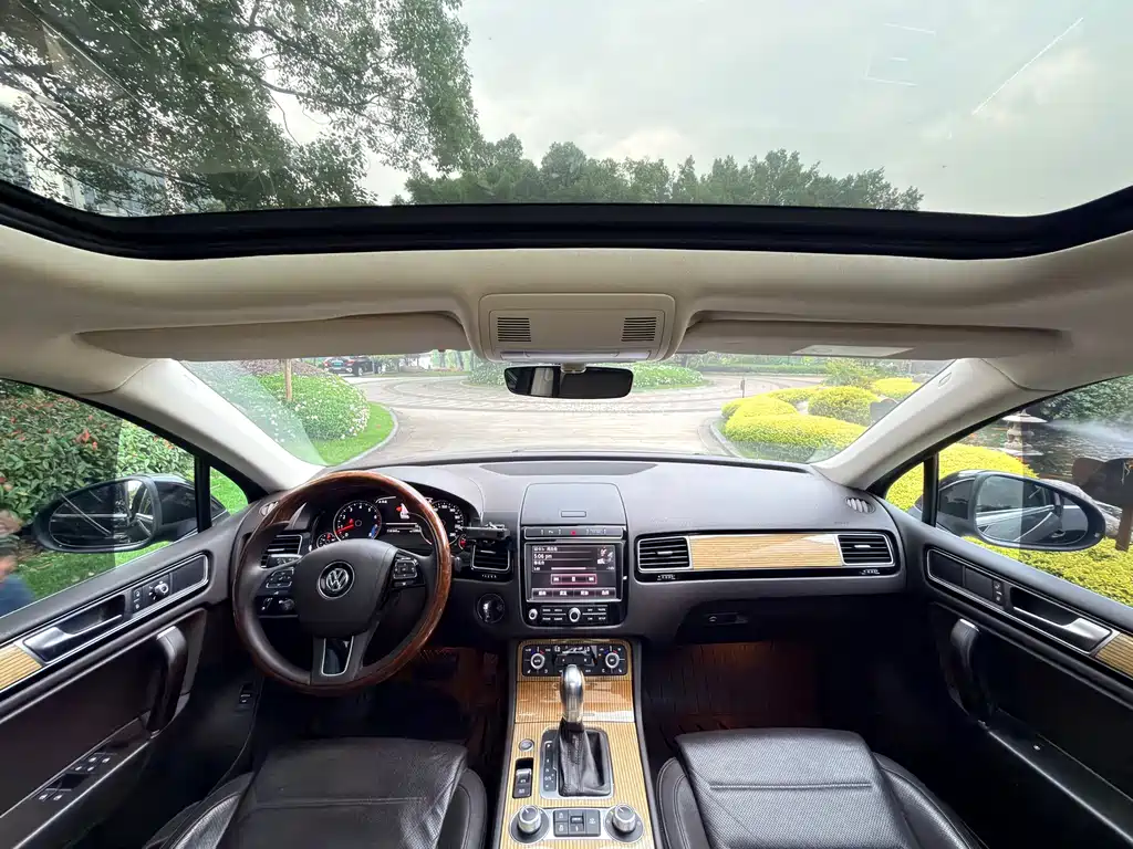 Volkswagen Touareg 2018 3.0TSI