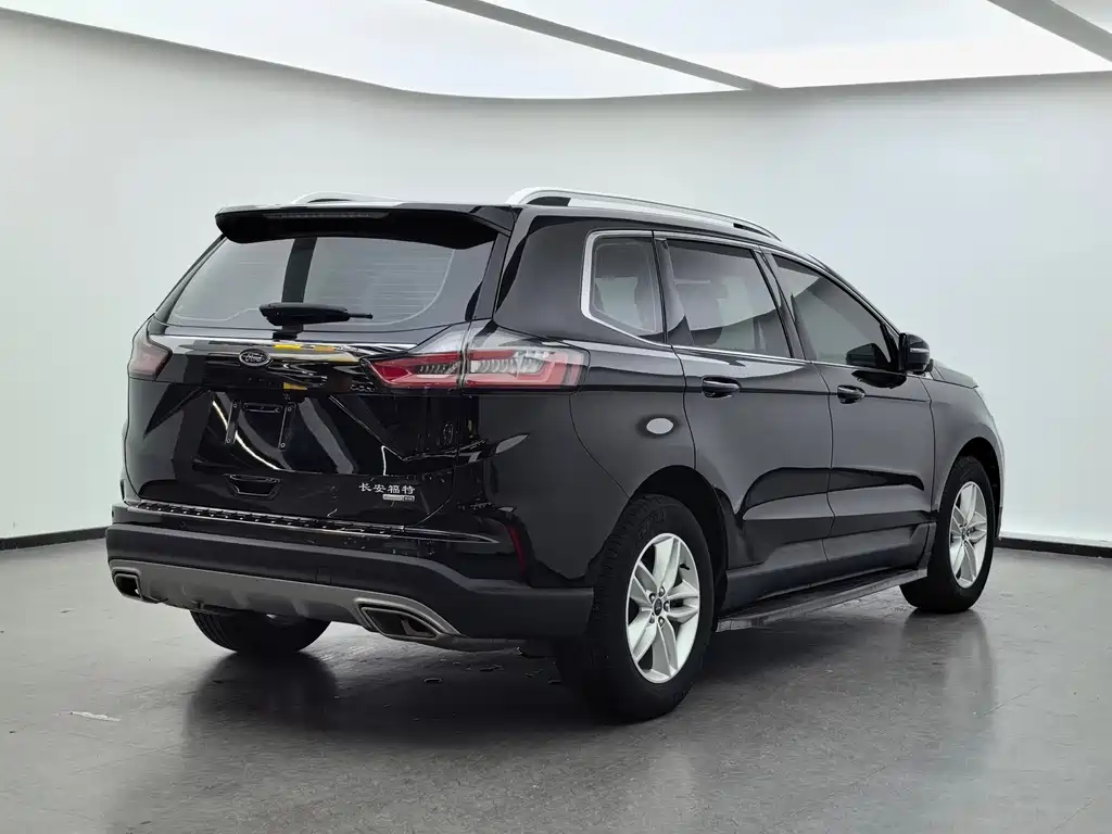 Ford Edge — миниатюра 4