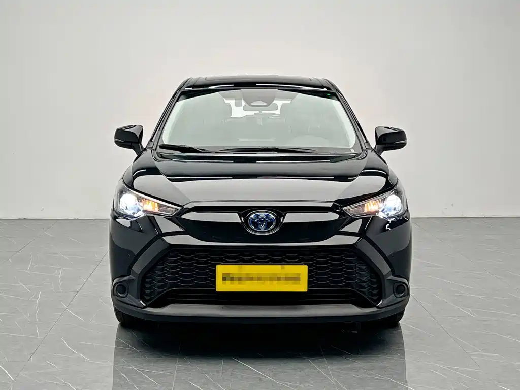 Toyota Frontlander — миниатюра 2