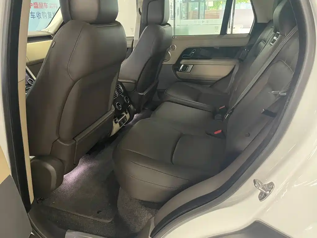 Land Rover Range Rover — миниатюра 7