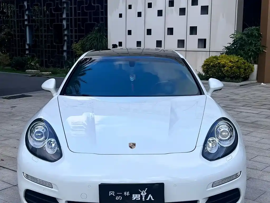 Porsche Panamera — миниатюра 2