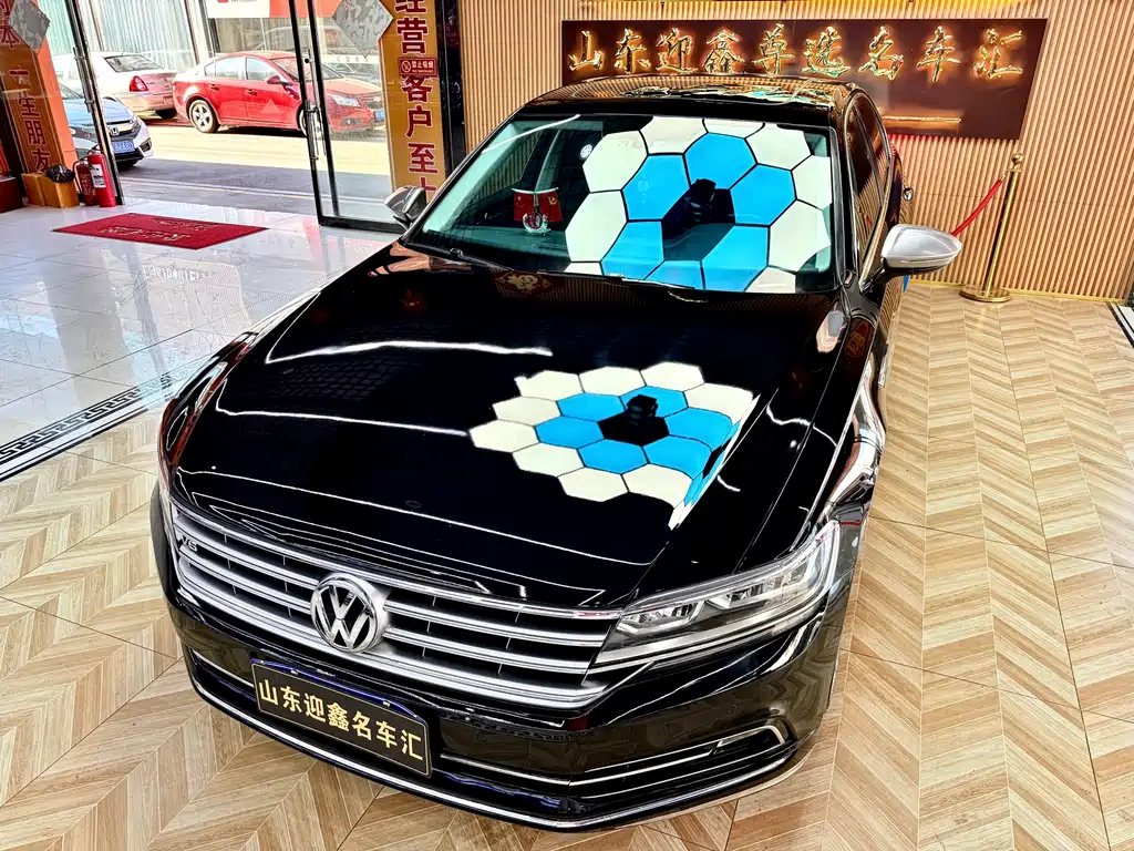 Volkswagen Phideon — миниатюра 6