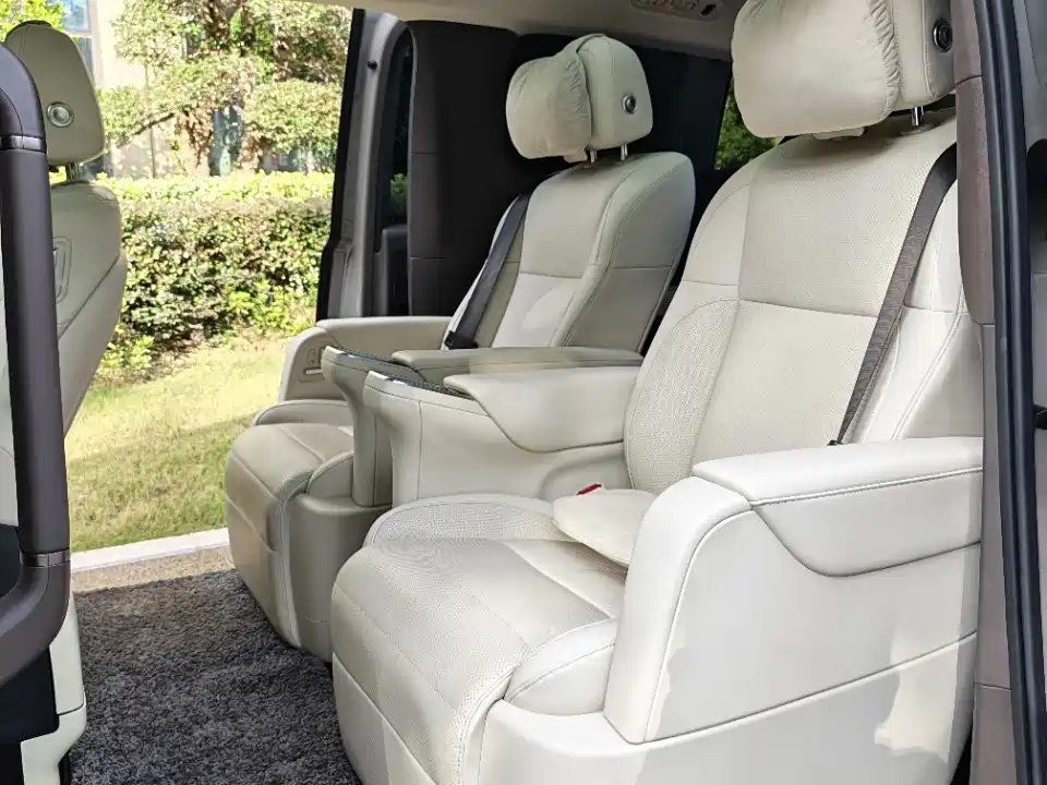 Li Auto Li MEGA — миниатюра 14