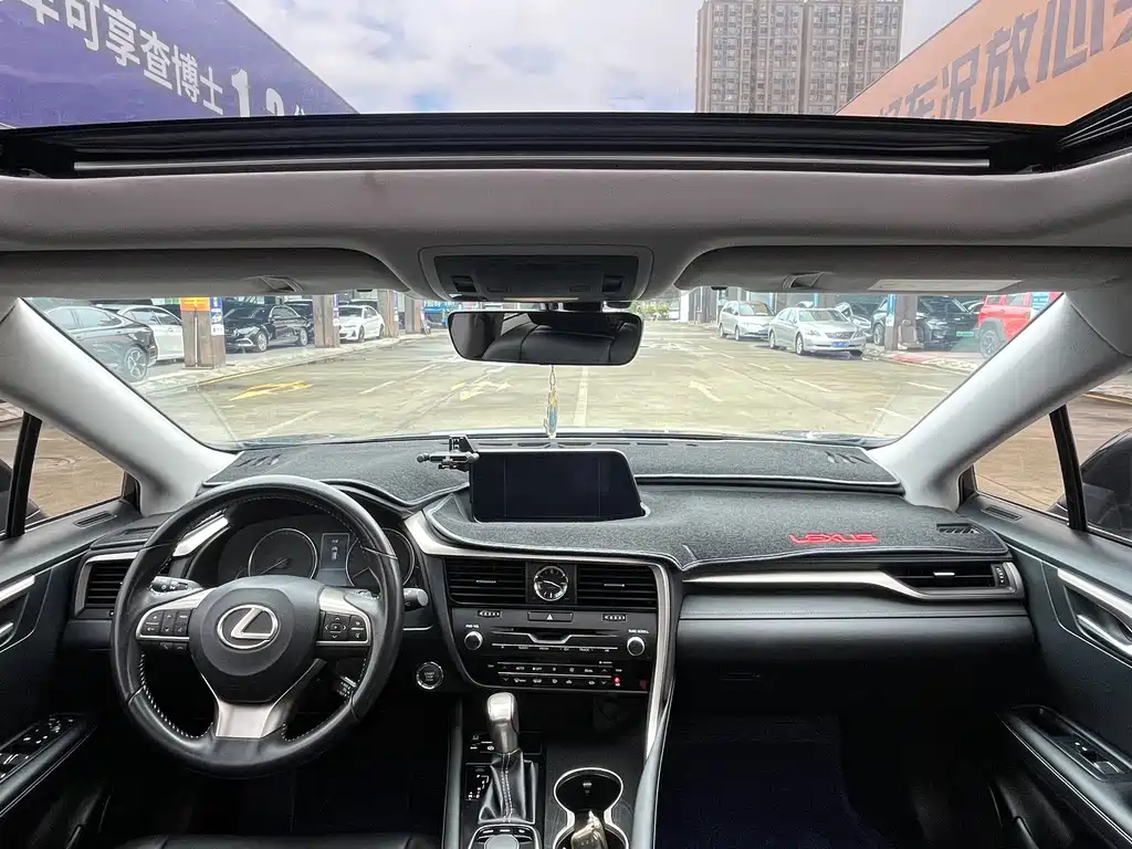 Lexus RX — миниатюра 8