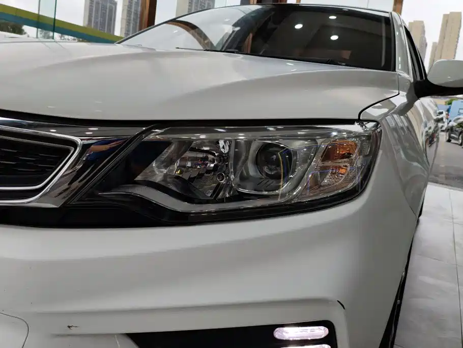 Geely Vision — миниатюра 5