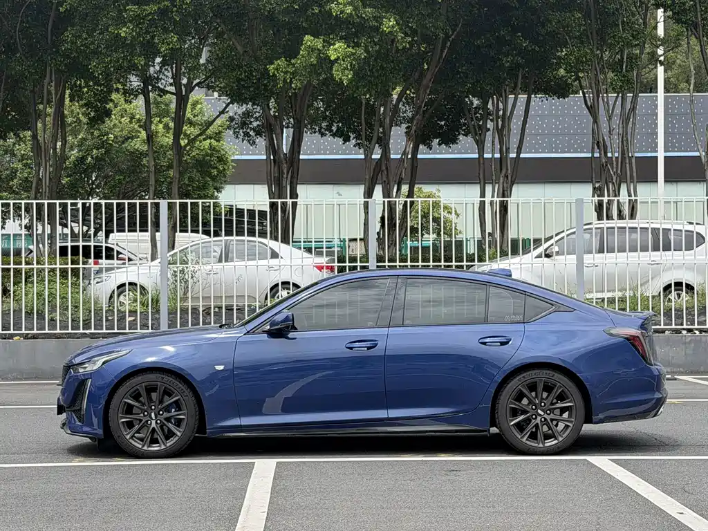 Cadillac CT5 — миниатюра 7