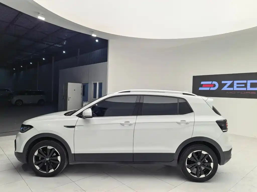 Volkswagen Tacqua 1.5L Auto Joy Connected Edition, фото 7