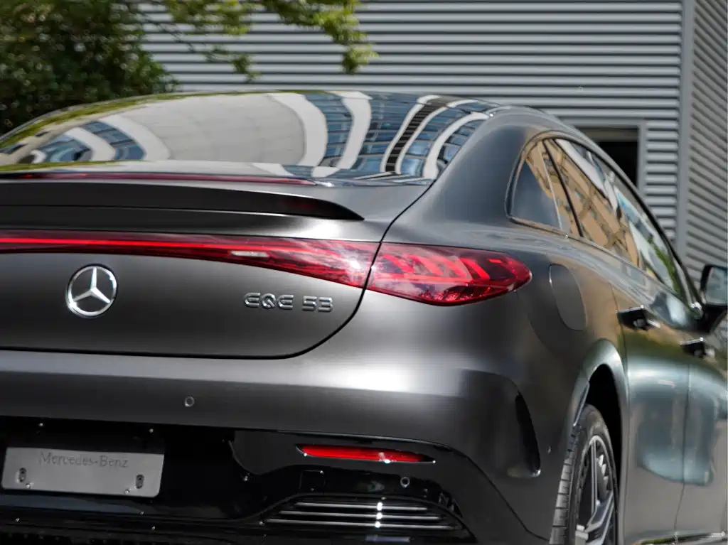 Mercedes-Benz EQE AMG — миниатюра 7
