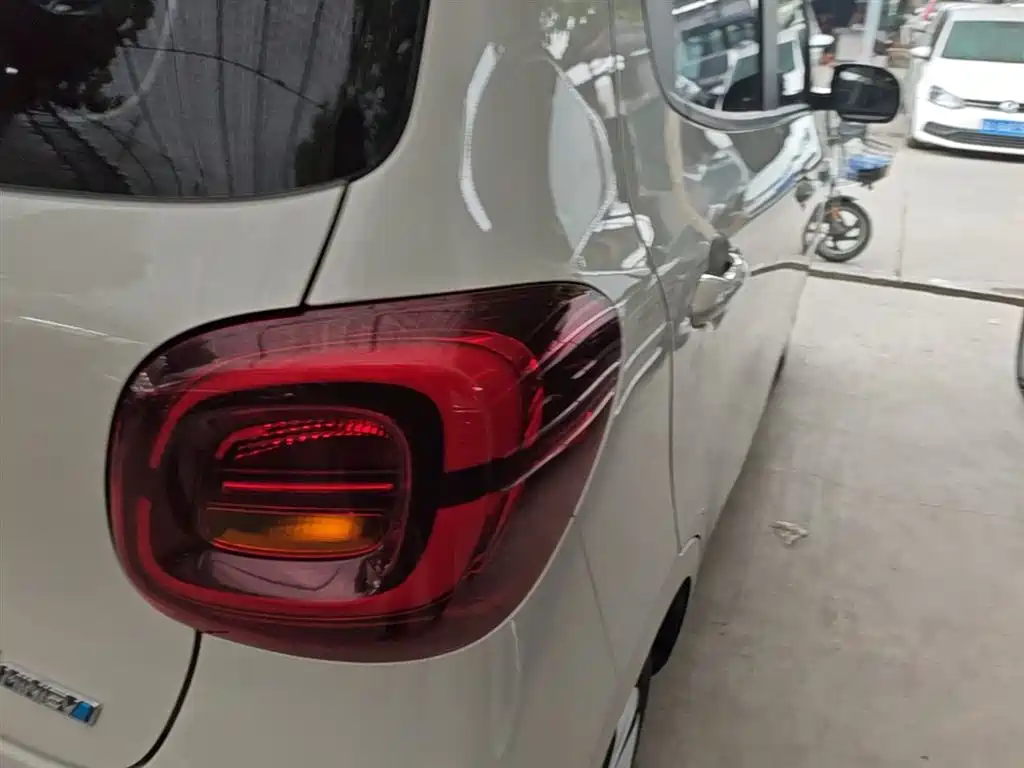 Wuling Mini EV MINIEV 2025 Premium +