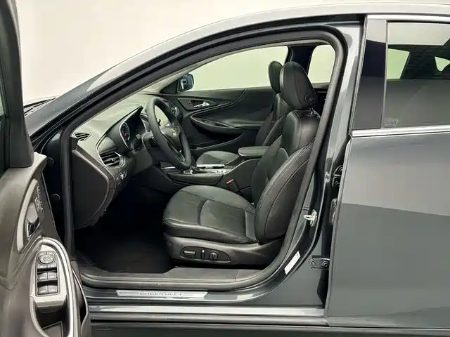 Chevrolet Malibu XL — миниатюра 7