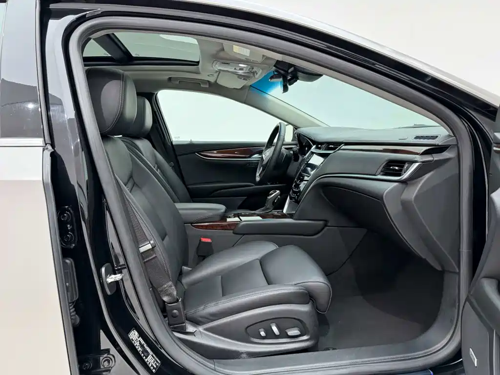 Cadillac XTS — миниатюра 18