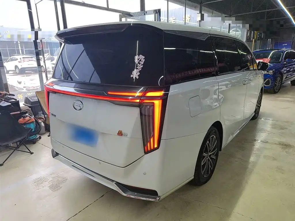 GAC TRUMPCHI M8
