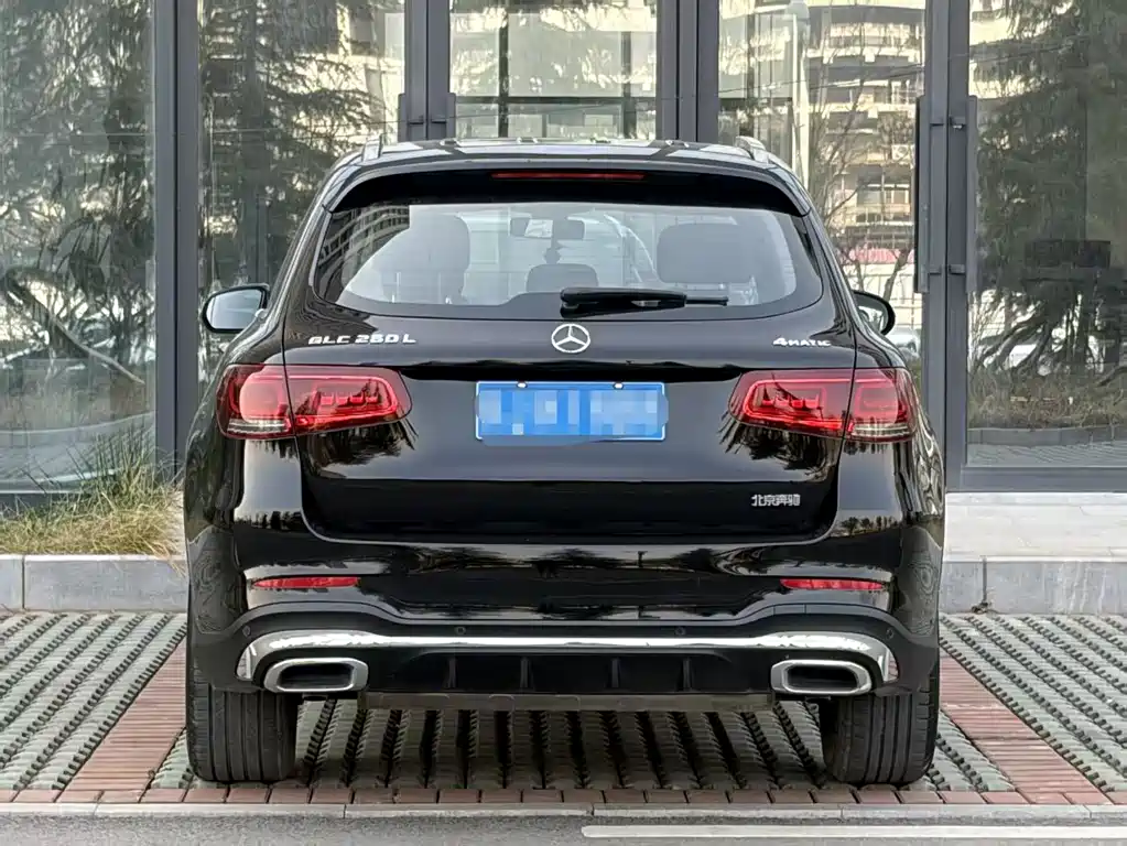 MERCEDES-BENZ GLC