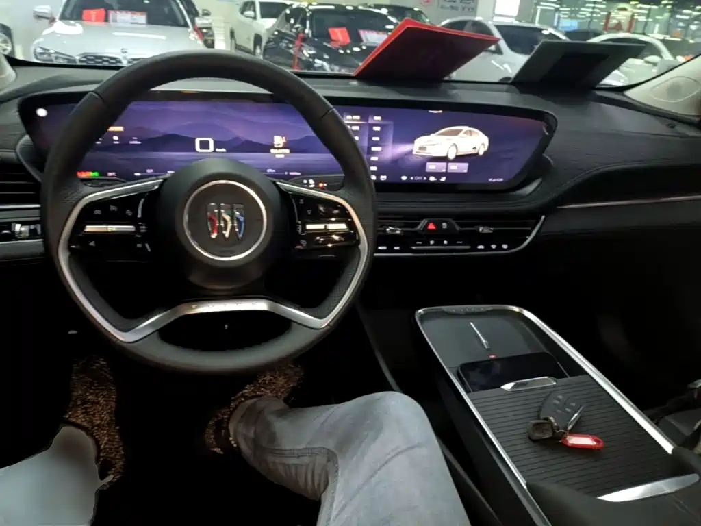 Buick LaCrosse — миниатюра 10