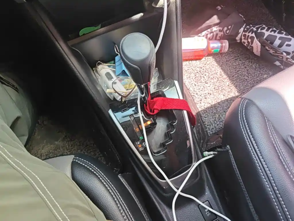 Toyota Yaris L — миниатюра 15