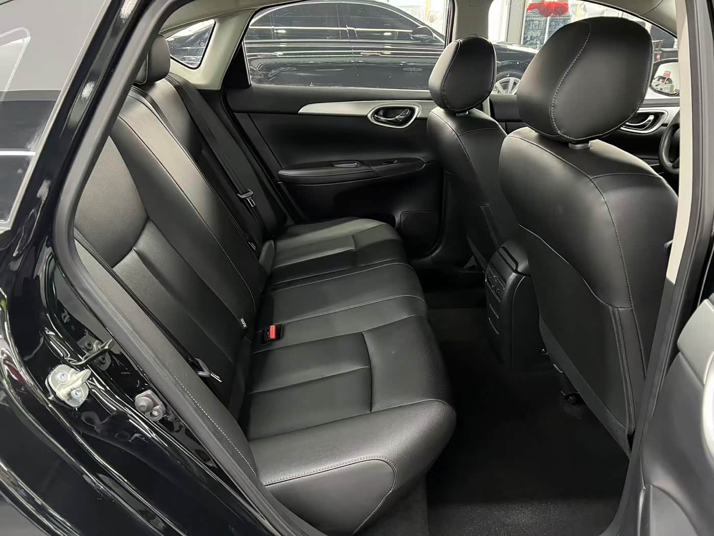 Nissan Sylphy 1.6 л 2024 г. Чёрный, пробег 50000 км