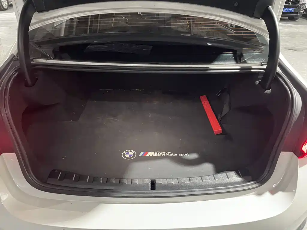 BMW i3 — миниатюра 10