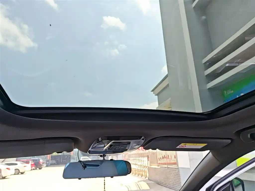 JAC JAC QX PHEV — миниатюра 18