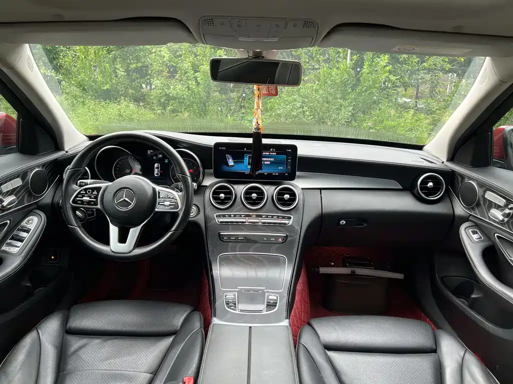 Mercedes-Benz C-Class — миниатюра 5