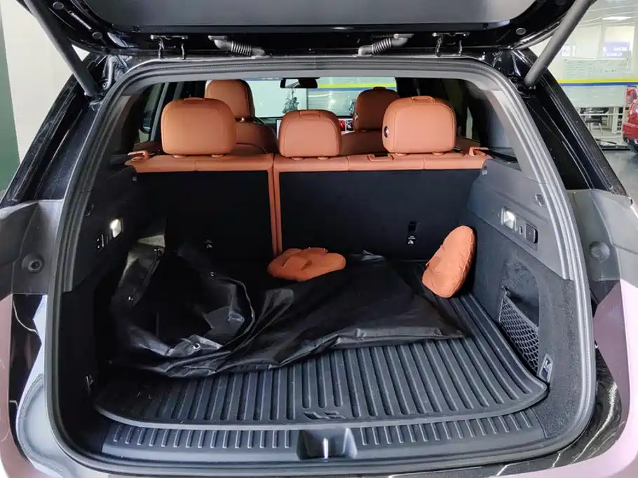 Li Auto Li L6 — миниатюра 4
