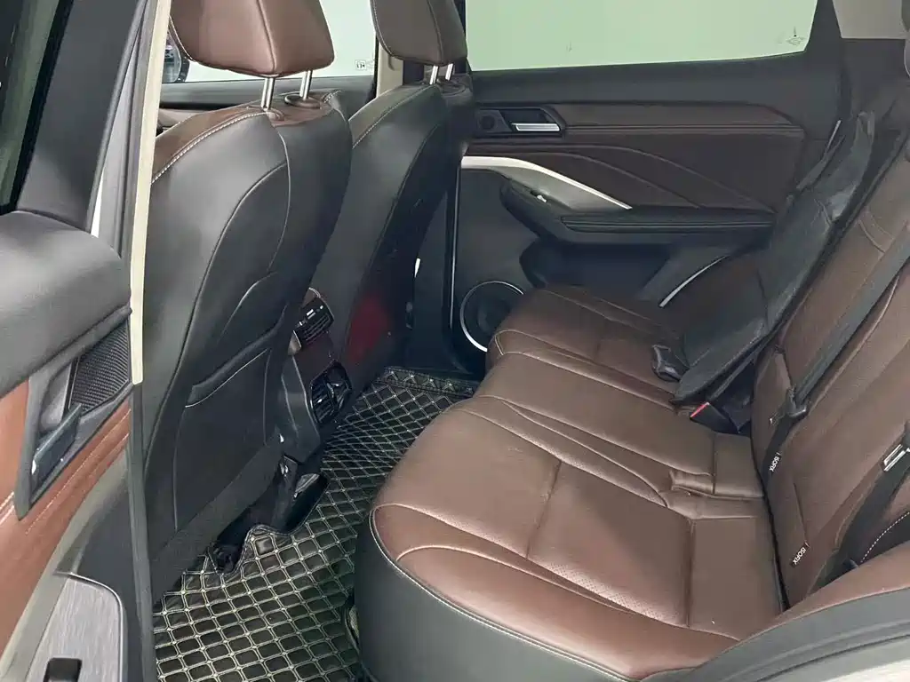 Wey Wey VV6 — миниатюра 5